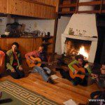 La guitarra y la hoguera acompañaron muchas noches