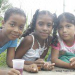Alumnas d la escuela l Luz y vida de Bastimentos