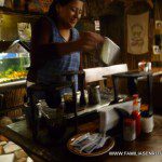 Café servido al estilo tico, con chorreador Café servido al estilo tico, con chorreador