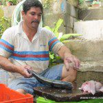 Jhony, el único pescador de Montezuma