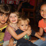 Metzy, Teo, Candela y Lluna Metzy, Teo, Candela y Lluna
