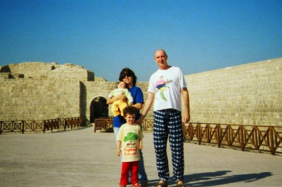 En Bahrein cuando mi hijo pequeño solo tenia 2 años