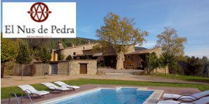 banner nus de pedra