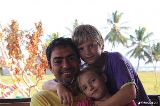 Felices en Digir Dupu (Kuna Yala - Panamá)