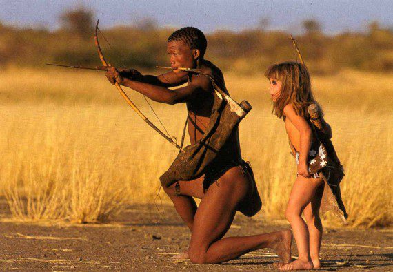 La historia de Tippi Degré: "Mi patio de recreo eran las tierras tribales del duro desierto del sur de África"