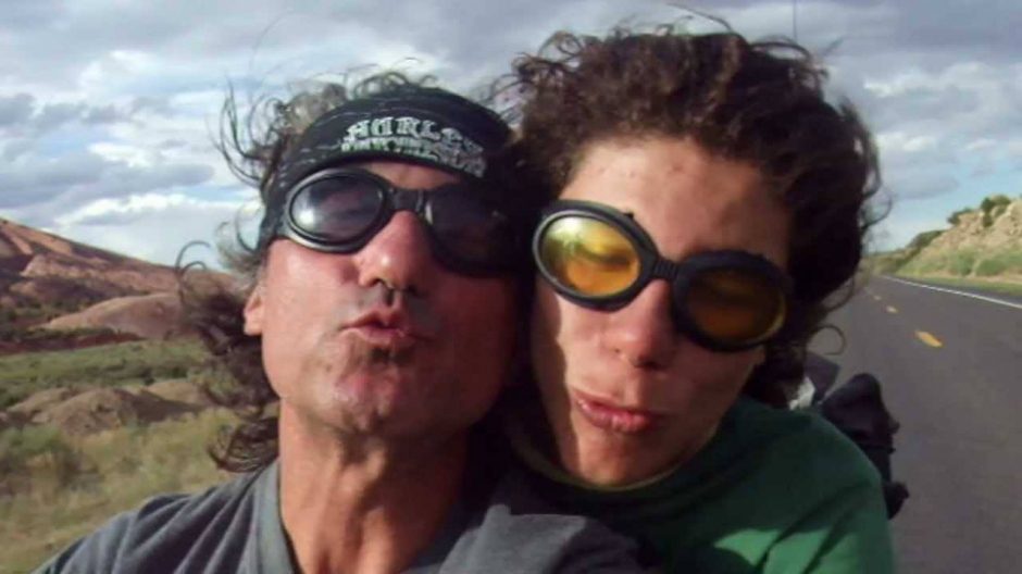 “Si te abrazo no tengas miedo”: el gran viaje en moto por América de un padre con su hijo autista