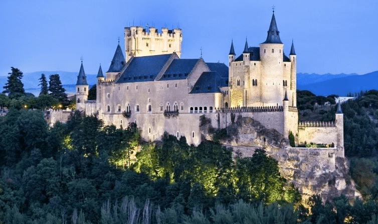 Un viaje por los 20 castillos de Europa más fascinantes para descubrir