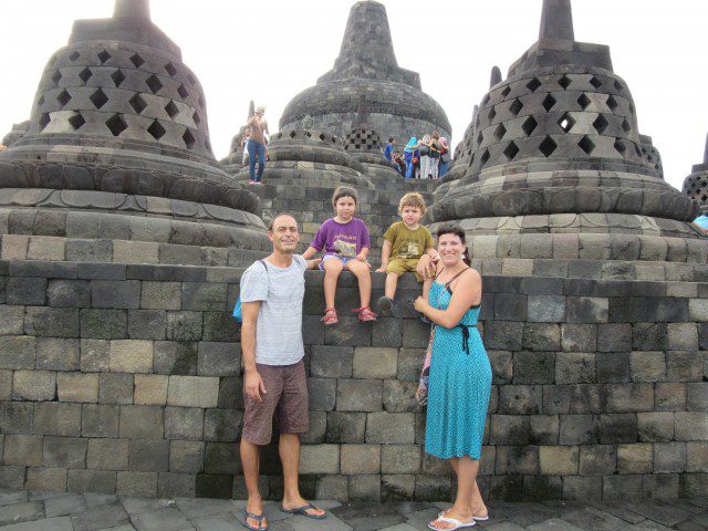 Familia a la fuga