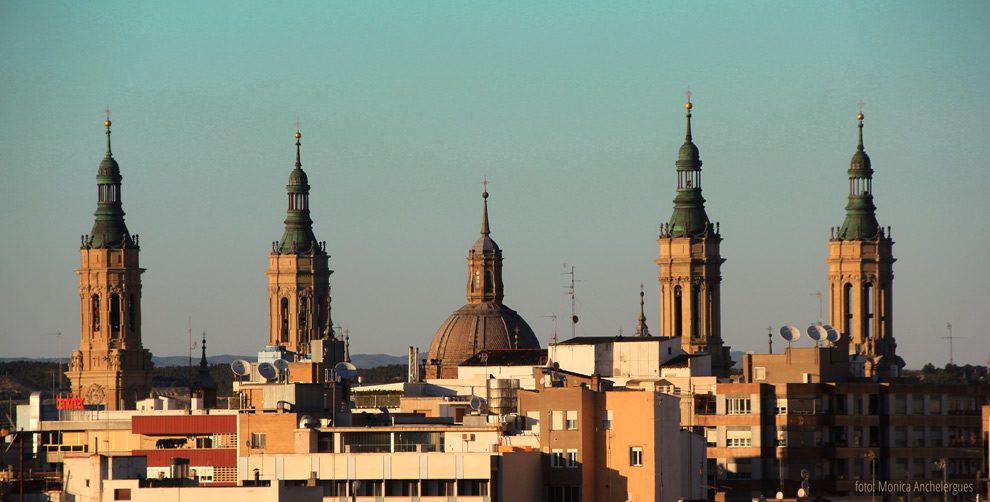 Zaragoza con niños. Las torres del Pilar