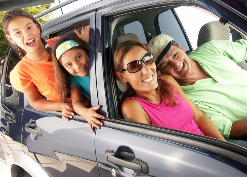 Siete pasos para viajar en coche con niños y no morir en el intento