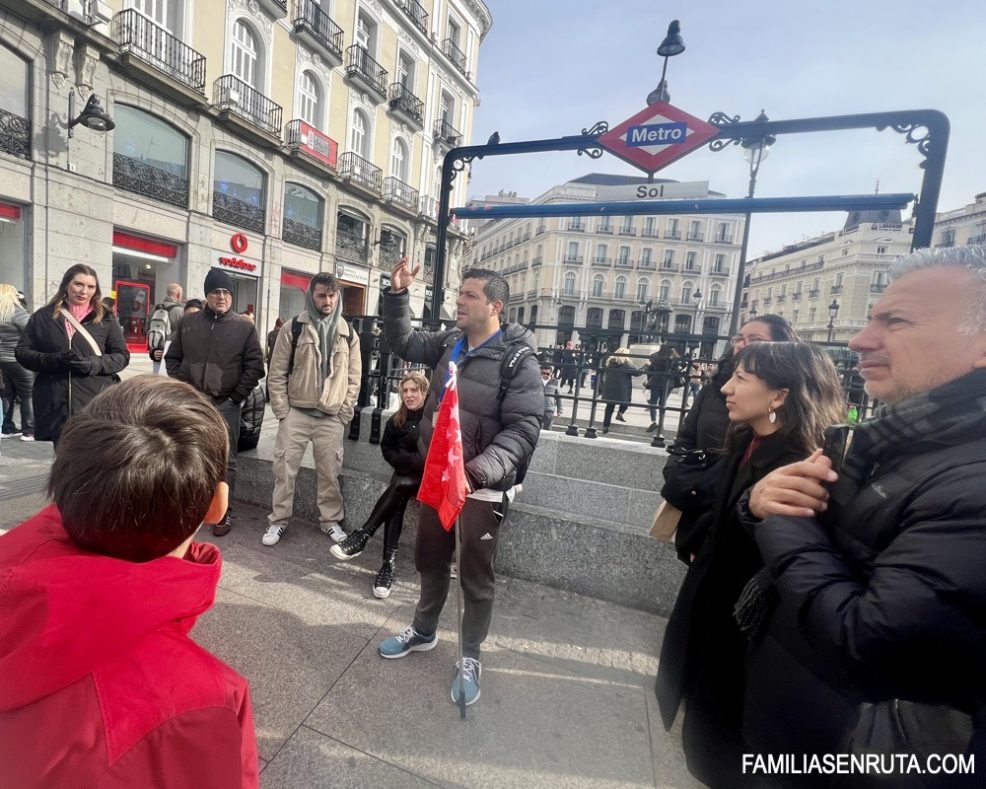 Puerta Sol Madrid familias