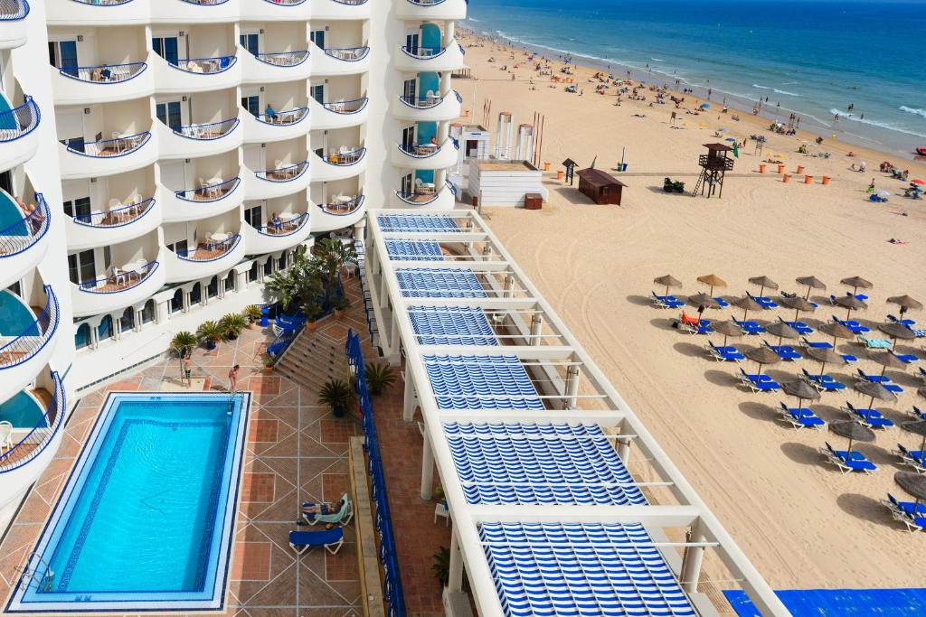 Top 10 hoteles para familias en Cádiz