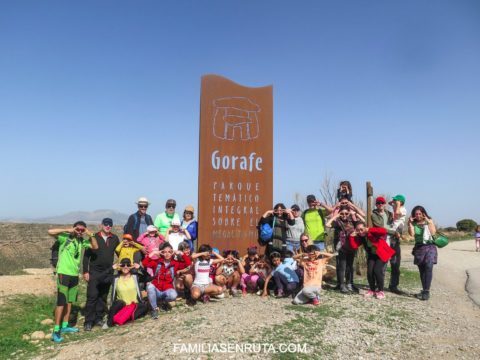 Kira y el Clan Troglodita, unas Navidades diferentes en el Geoparque de Granada