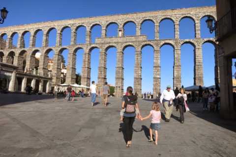 Segovia con niños en 15 planes para no perderse