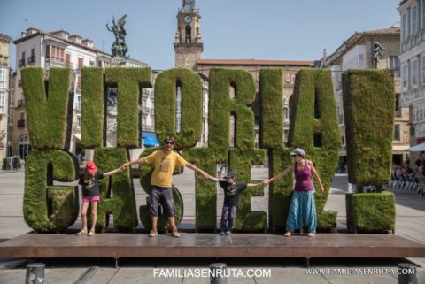 Vitoria-Gasteiz con niños en siete planes para no perderse