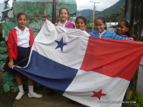 De Panamá a Costa Rica por el paso fronterizo de Río Sereno