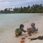 Panamá con niños en el Caribe de los kuna