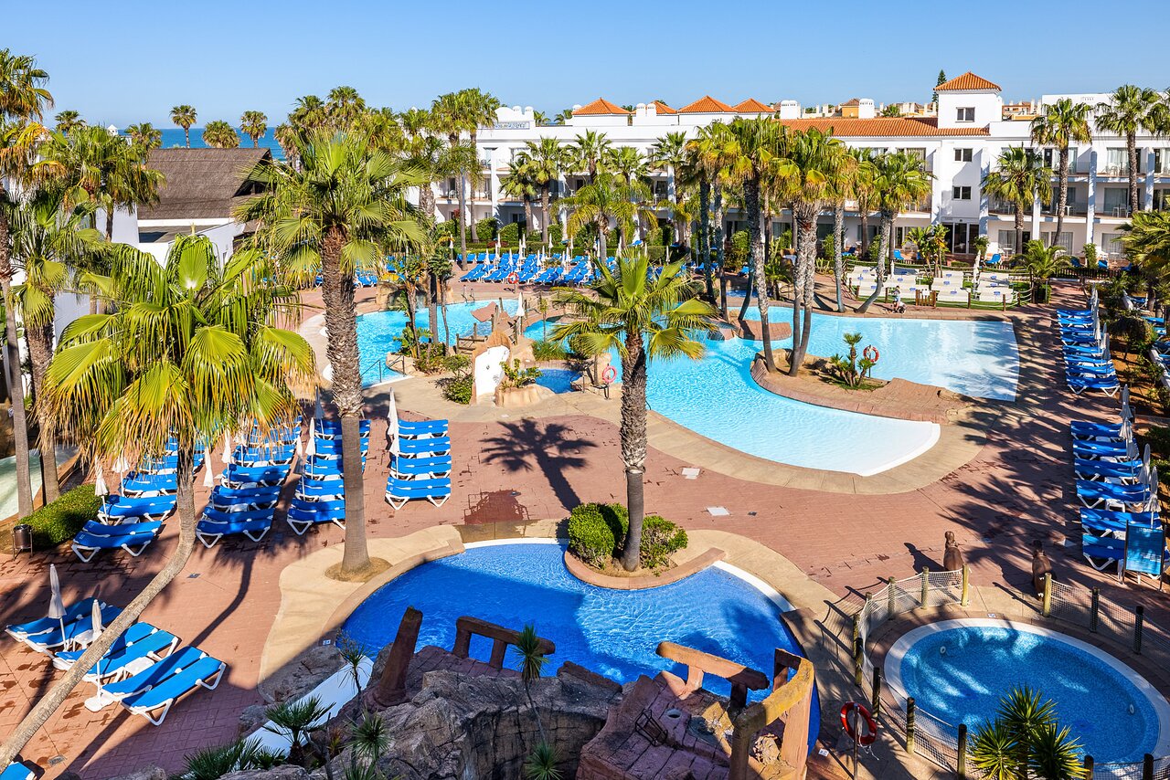 Hoteles para familias que admiten mascotas. Playaballena Playaballena