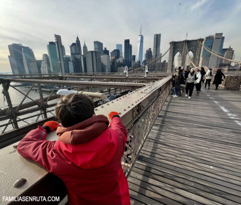Puente de Brooklyn Nueva York en familia
