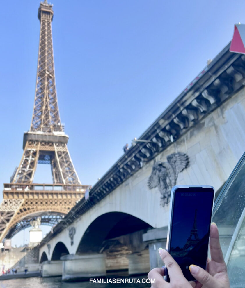 Torre Eiffel París con niños