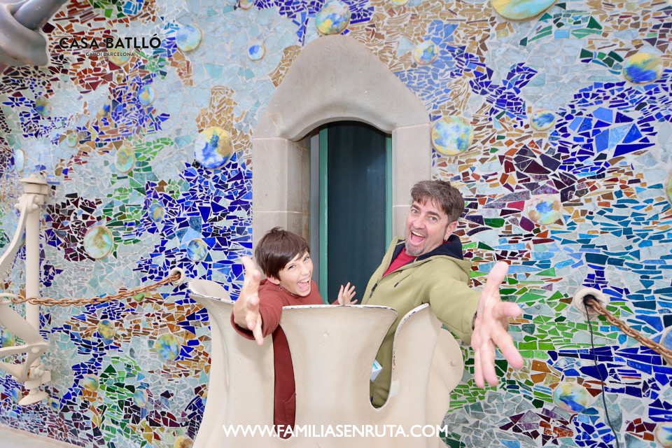 Casa Batlló con niños y adolescentes