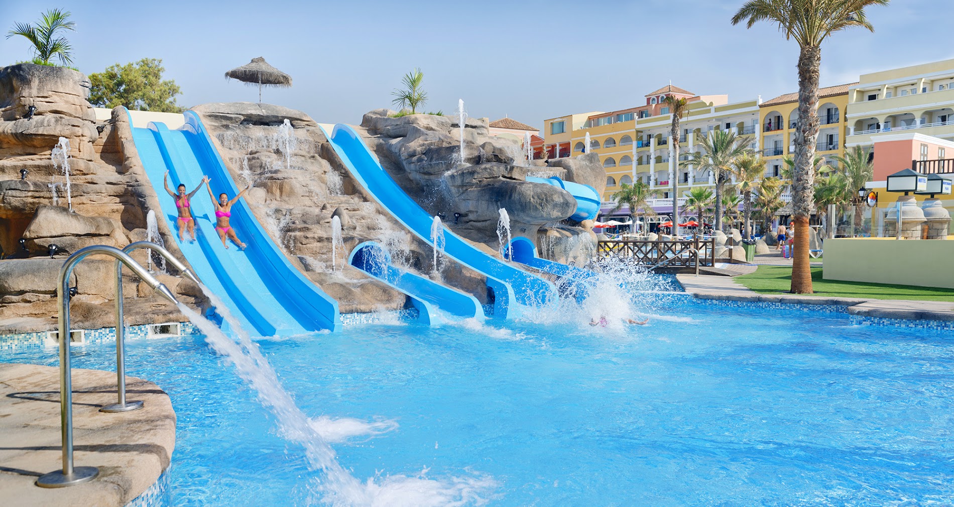 hoteles con toboganes en Andalucía
