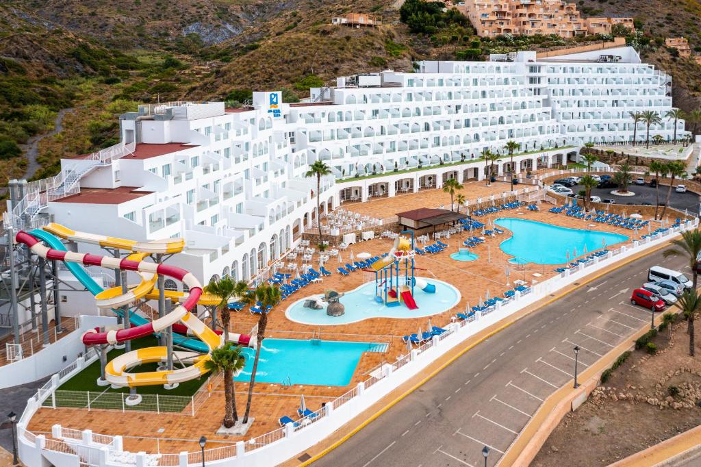 hoteles con toboganes en Andalucía