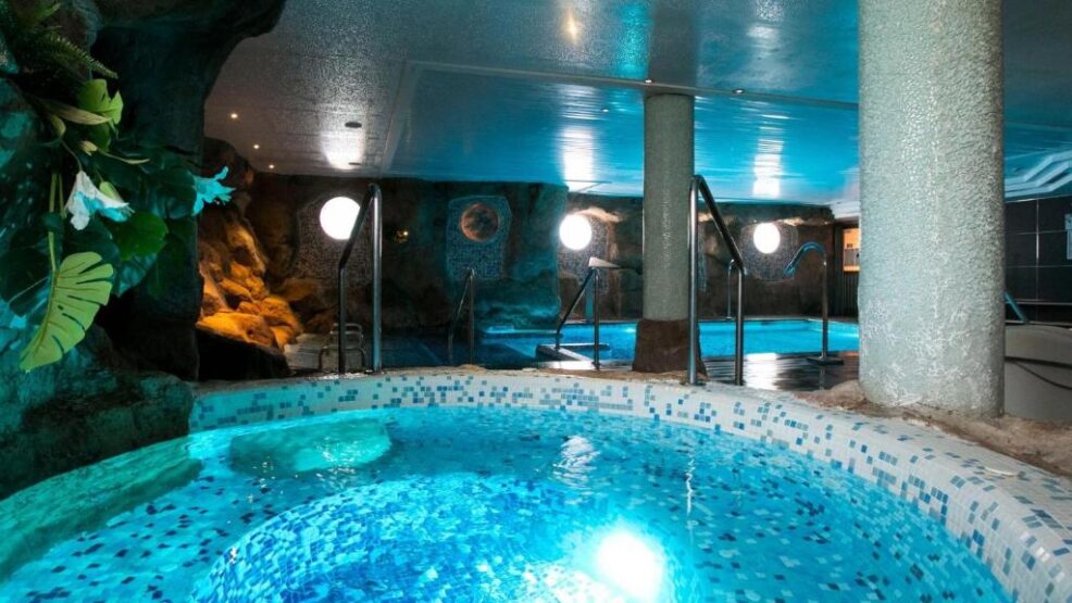 Top 20 hoteles con piscina climatizada para niños en España