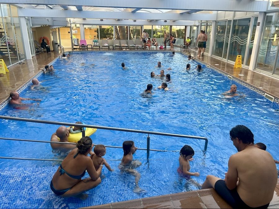 Top 20 hoteles con piscina climatizada para niños